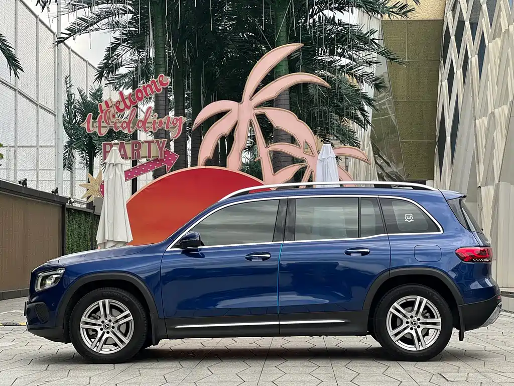 Mercedes-Benz GLB — фото 7