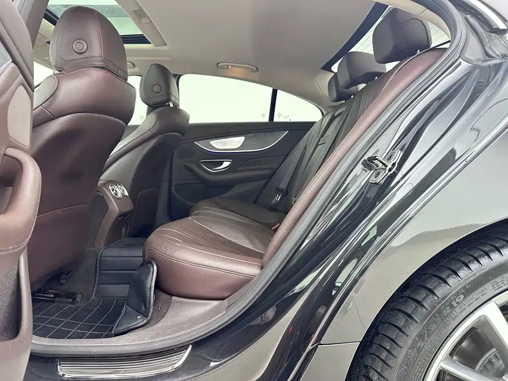 Mercedes-Benz CLS — фото 4