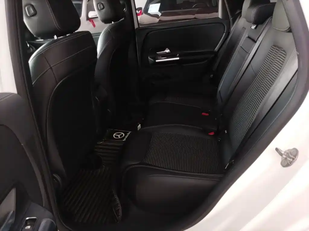 Mercedes-Benz B-Class — фото 17