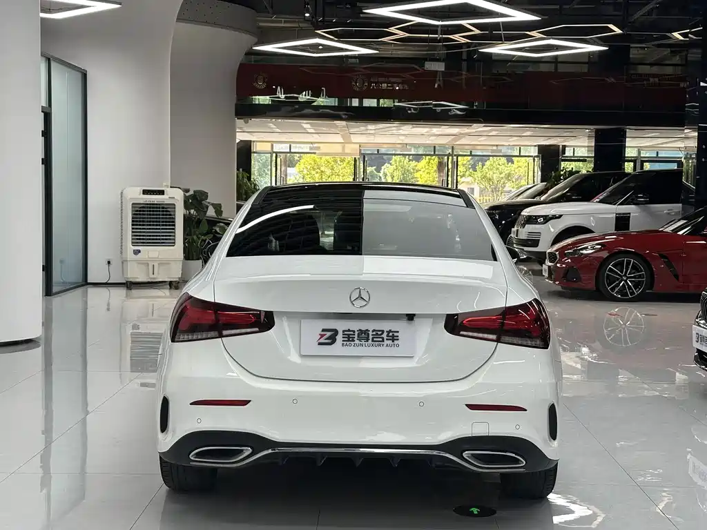 Mercedes-Benz A-Class — фото 10