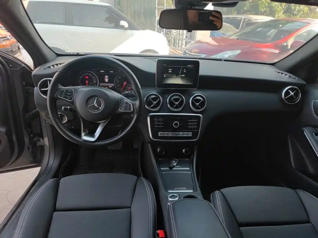 Mercedes-Benz A-Class (Import) — фото 10