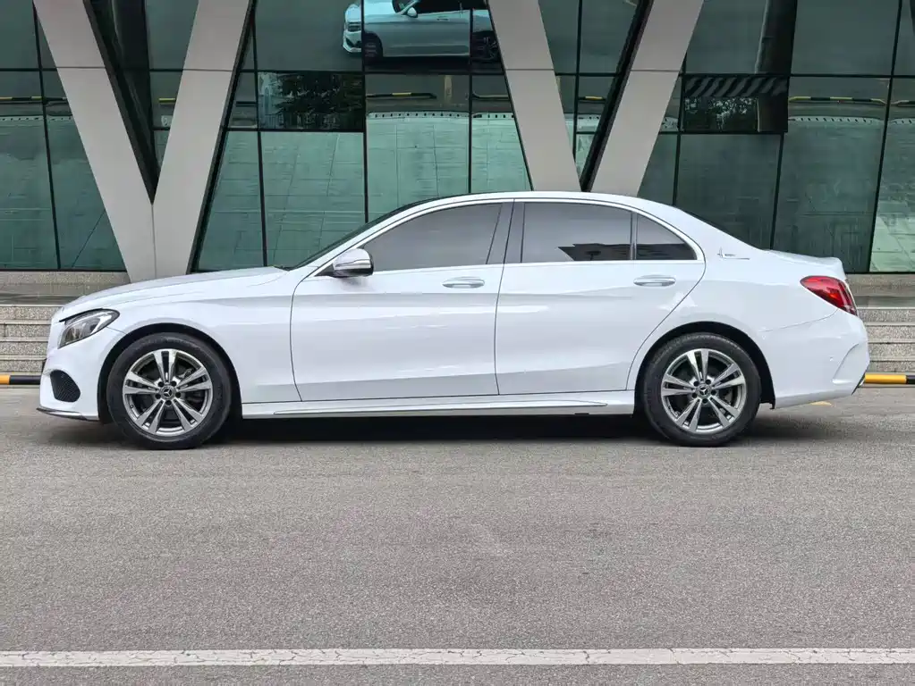 Mercedes-Benz C-Class — фото 5