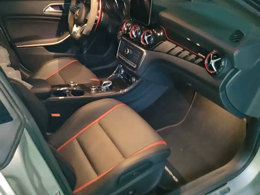 Mercedes-Benz CLA AMG — фото 3