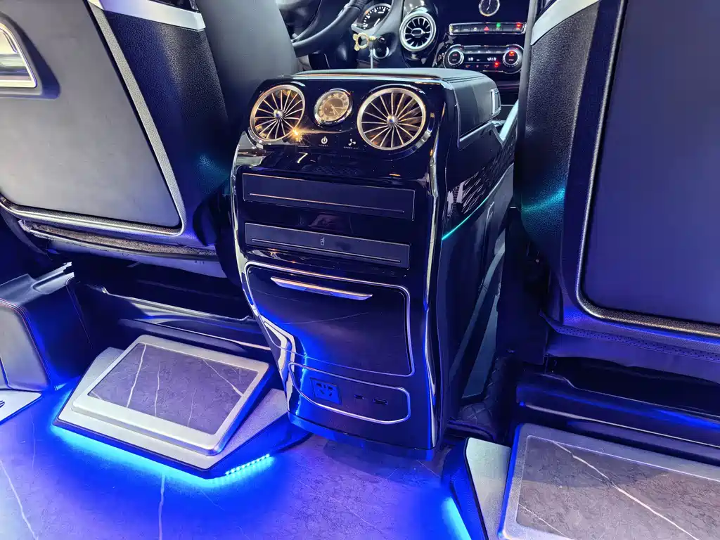 Mercedes-Benz Vito — фото 8