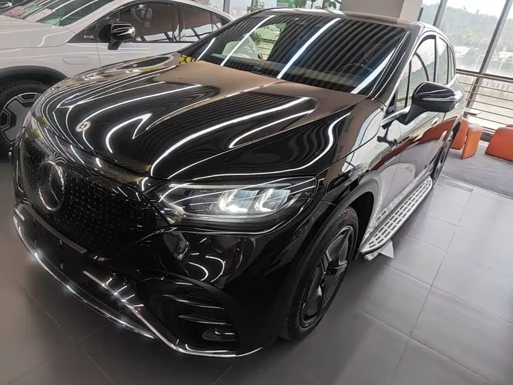 Mercedes-Benz EQE SUV — фото 2
