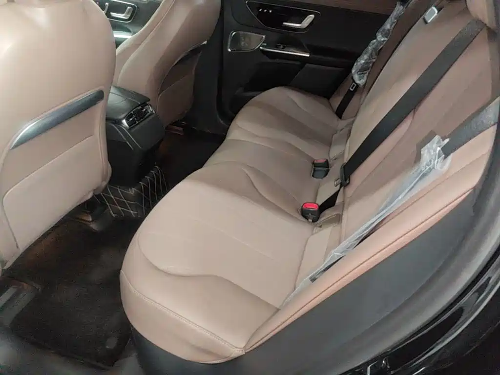 Mercedes-Benz EQE SUV — фото 17