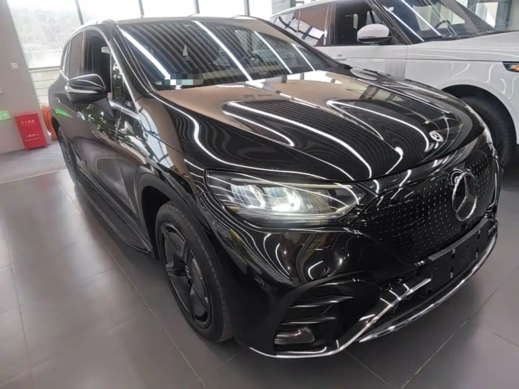 Mercedes-Benz EQE SUV — фото 4