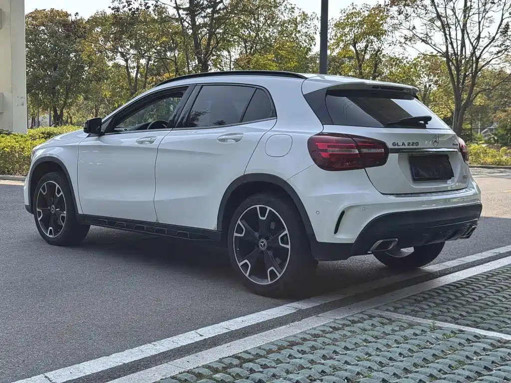 Mercedes-Benz GLA — фото 5