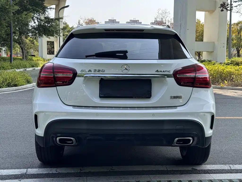 Mercedes-Benz GLA — фото 6