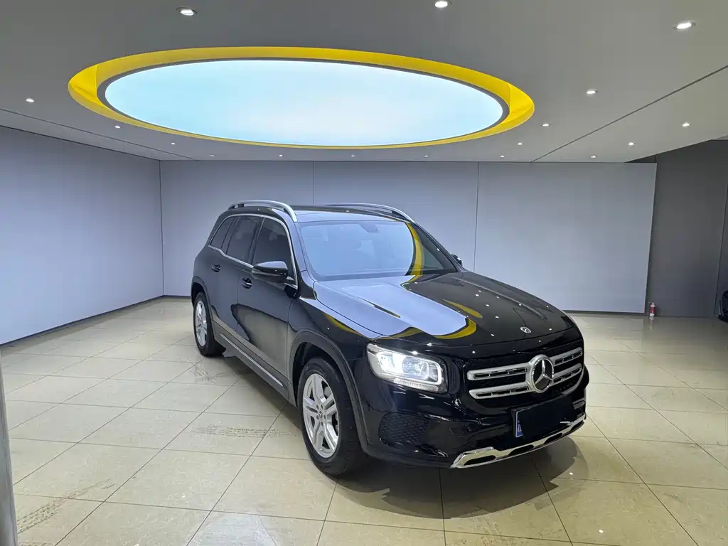Mercedes-Benz GLB — фото 3