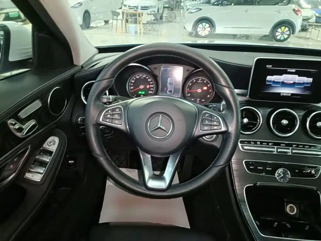 Mercedes-Benz C-Class — фото 11