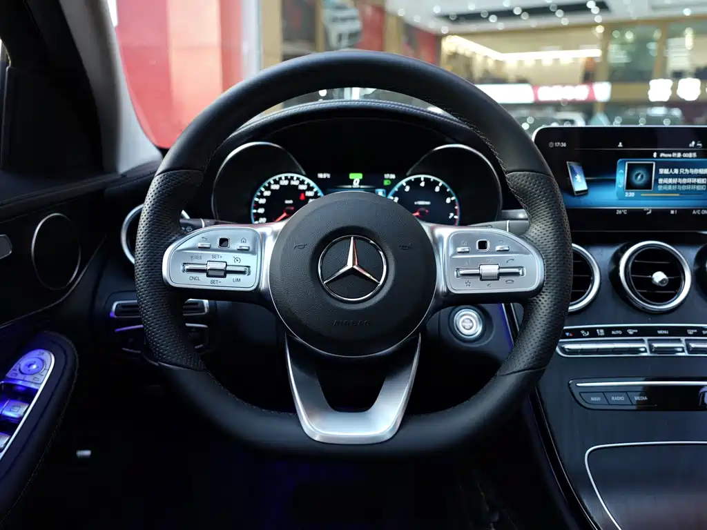 Mercedes-Benz C-Class — фото 14