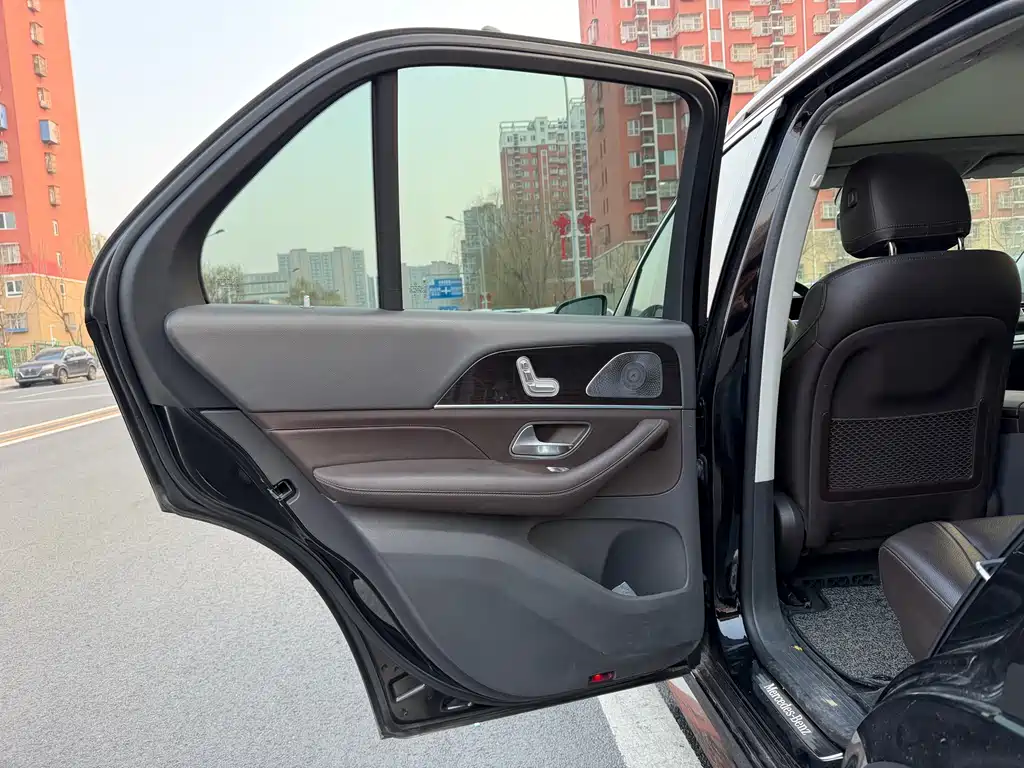 Mercedes-Benz GLE (Import) — фото 8