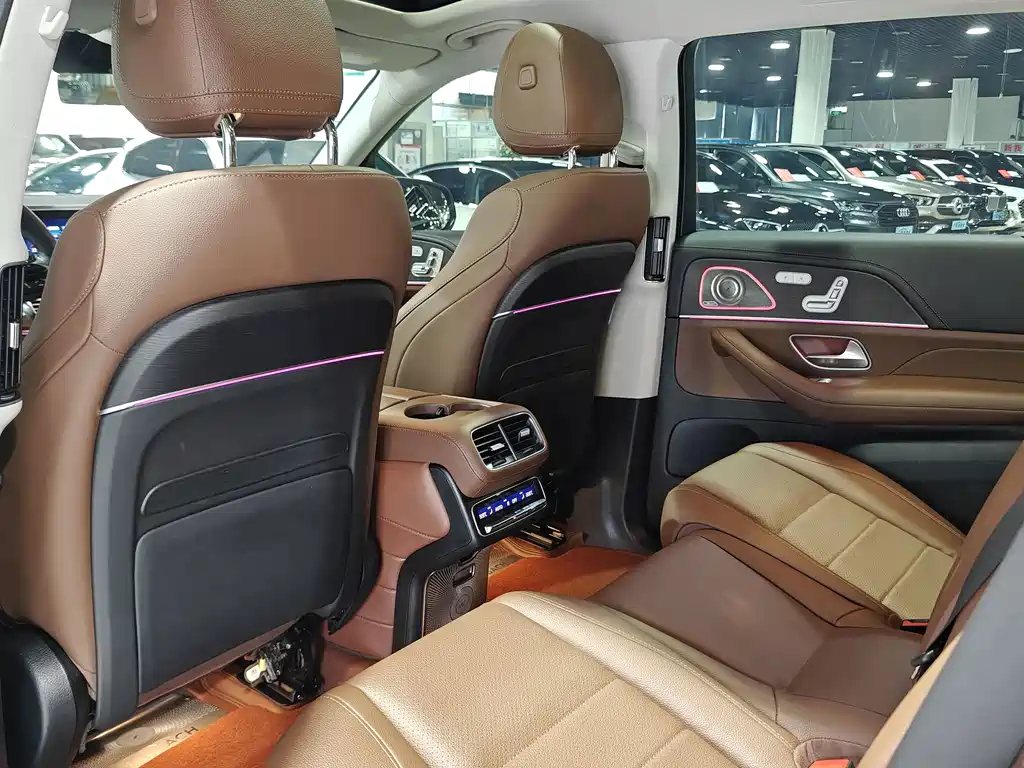 Mercedes-Benz GLS — фото 14