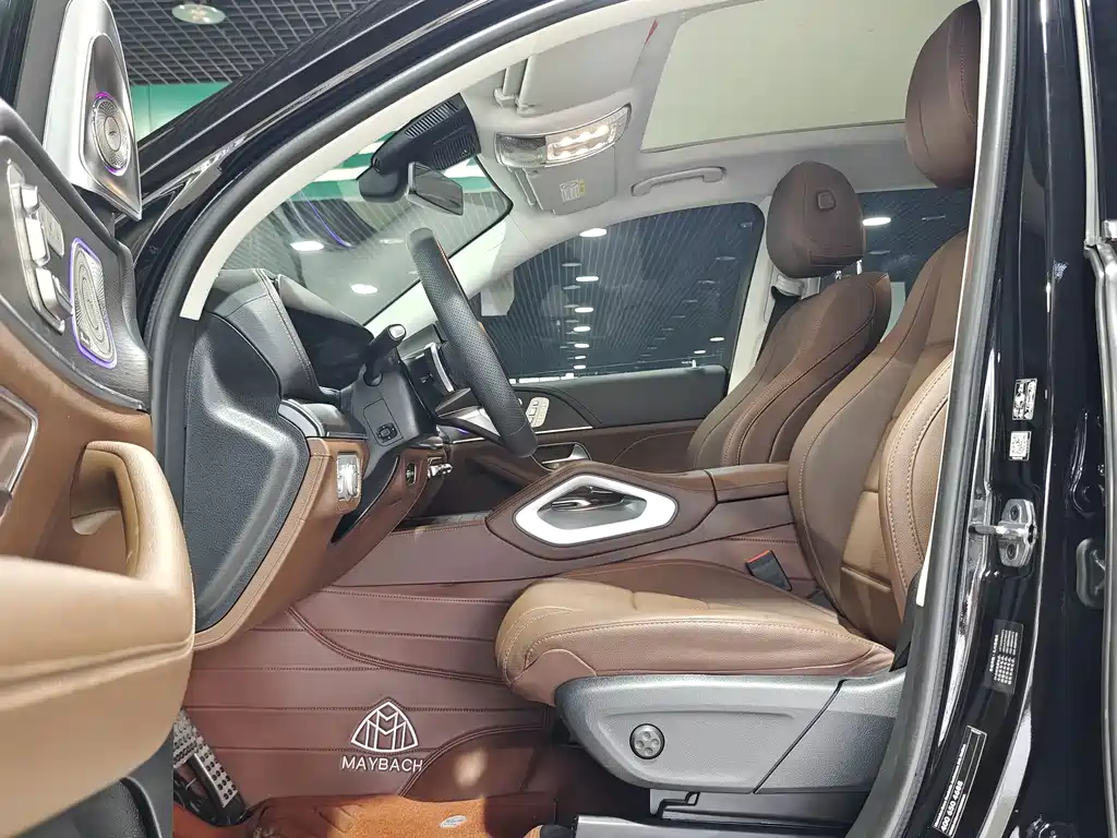 Mercedes-Benz GLS — фото 5