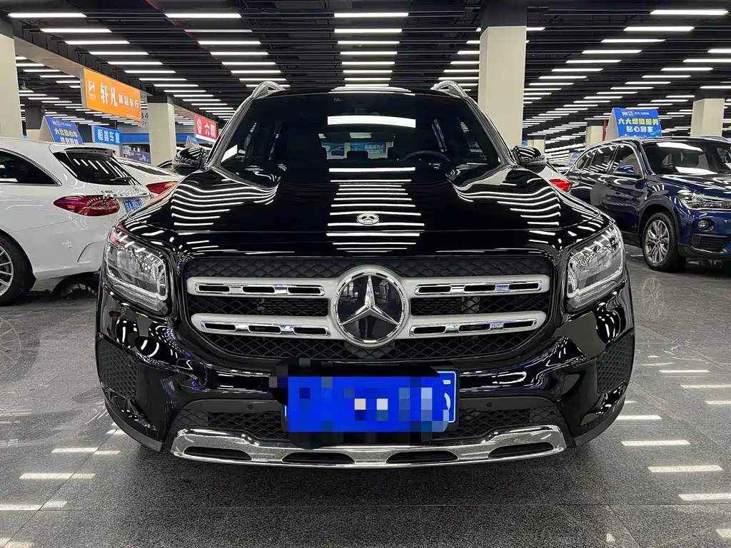 Mercedes-Benz GLB — фото 2