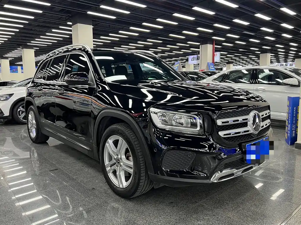 Mercedes-Benz GLB — фото 3