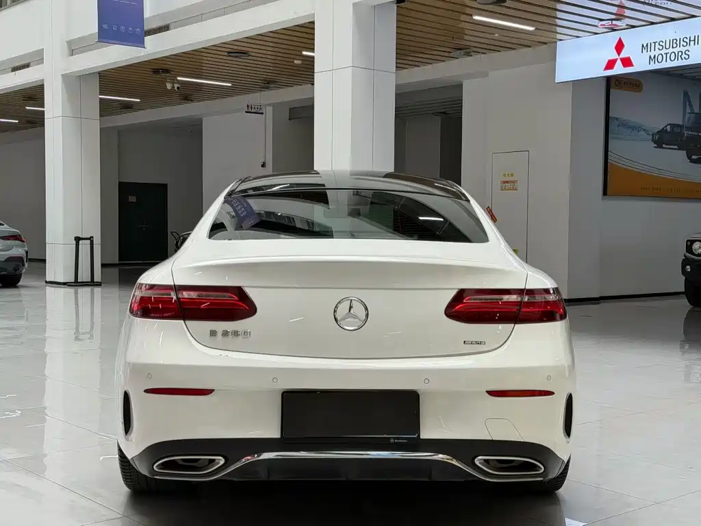 Mercedes-Benz E-Class (Import) — фото 3