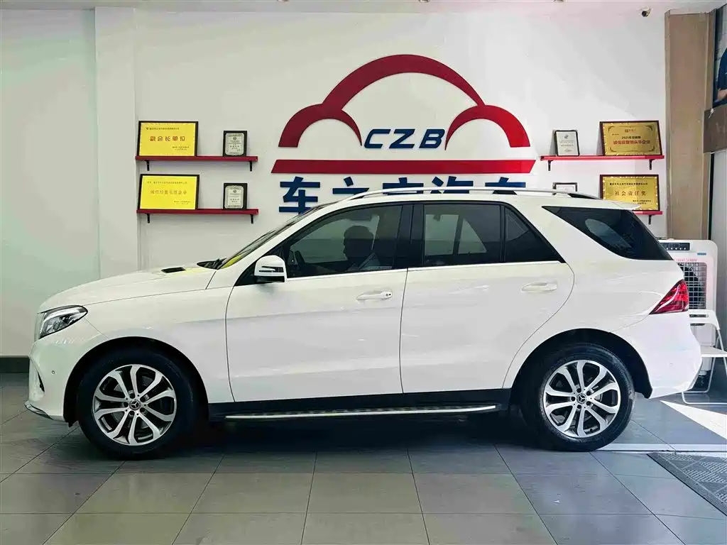 Mercedes-Benz GLE (Import) — фото 4