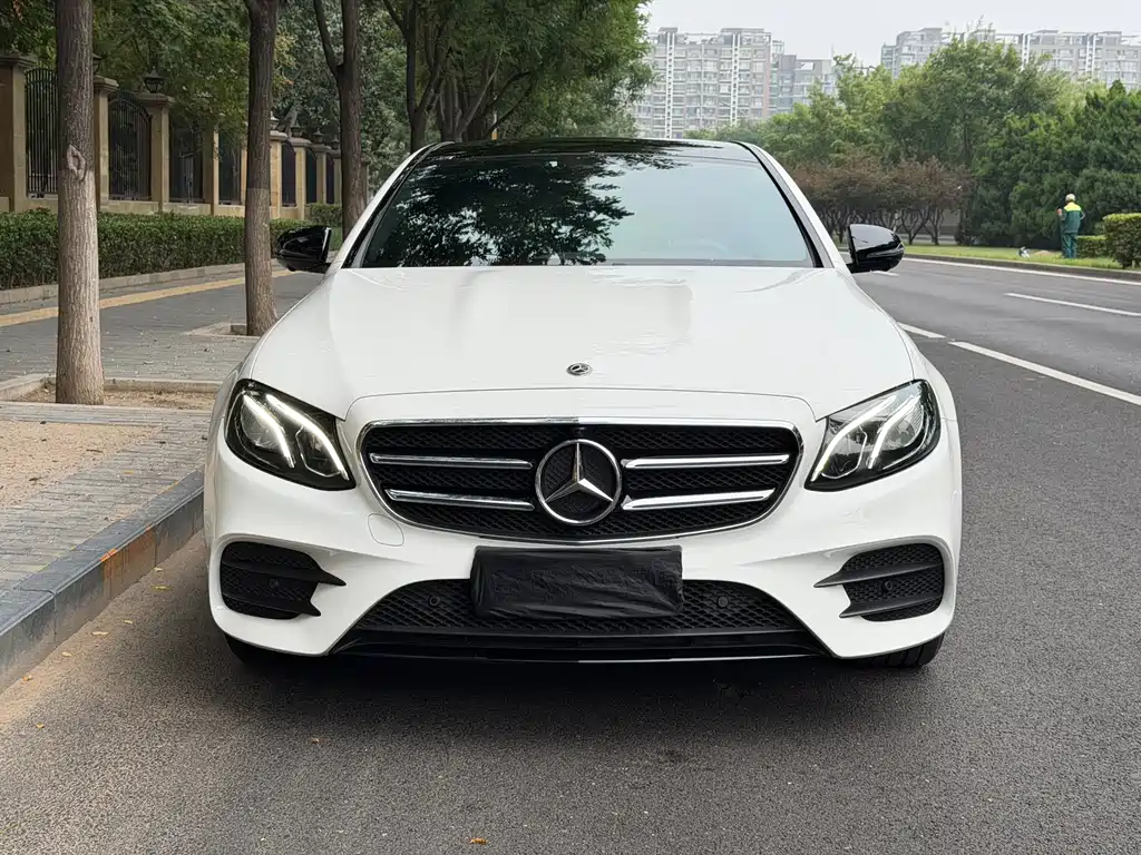 Mercedes-Benz E-Class (Import) — фото 2