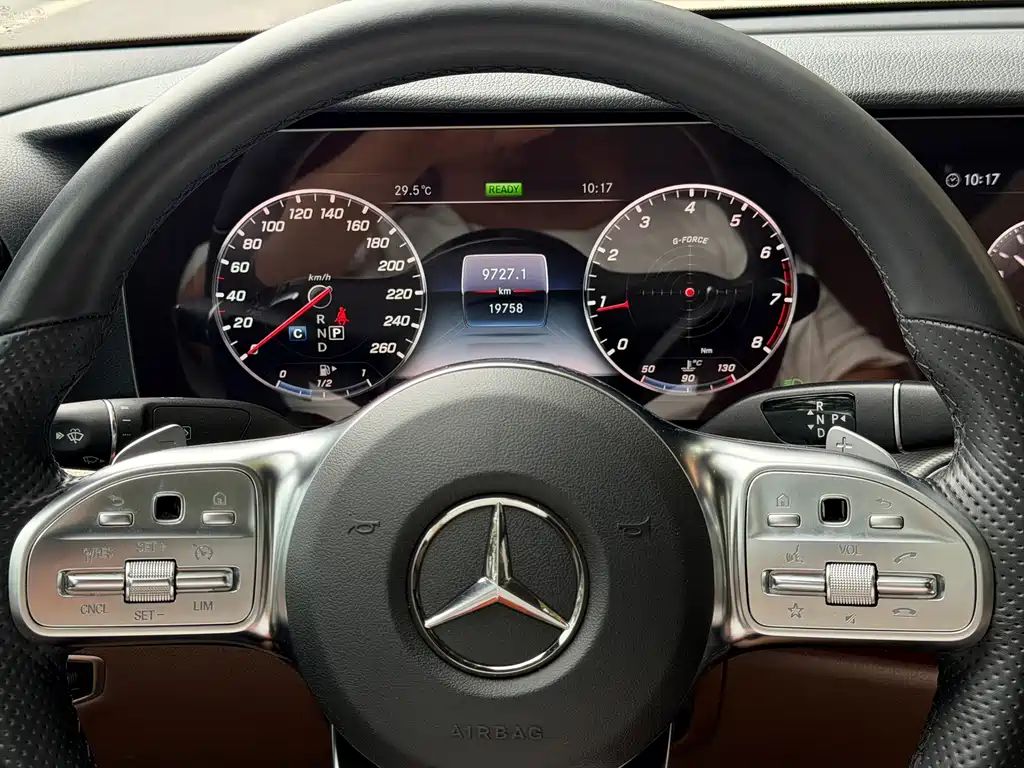 Mercedes-Benz E-Class (Import) — фото 5