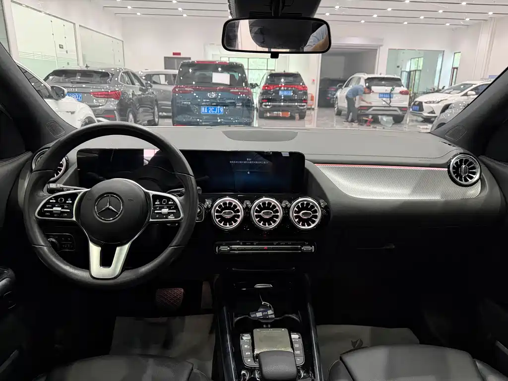 Mercedes-Benz GLA — фото 18