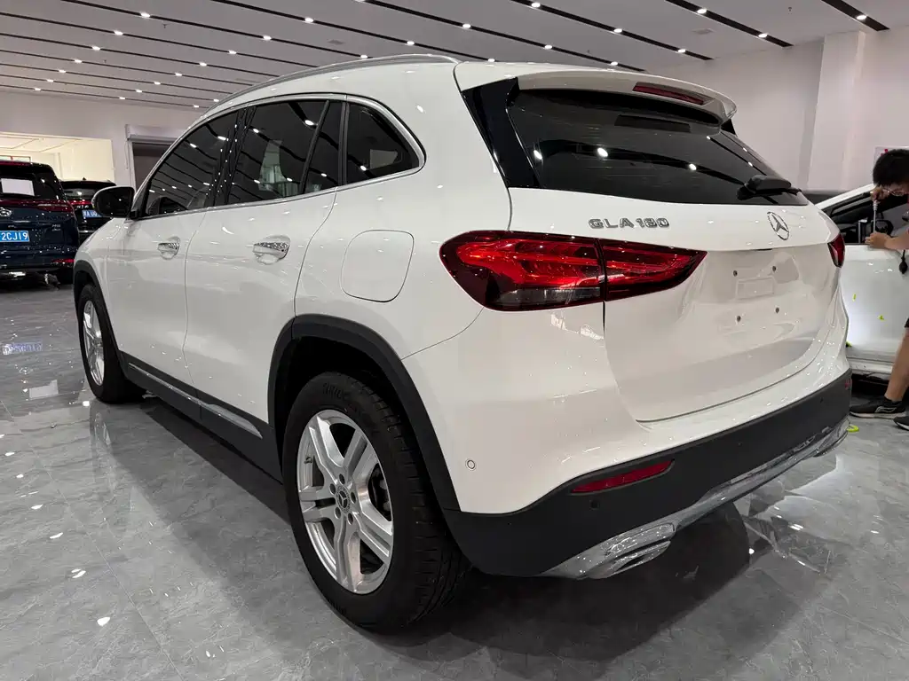 Mercedes-Benz GLA — фото 4