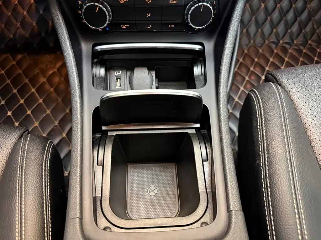 Mercedes-Benz GLA — фото 19