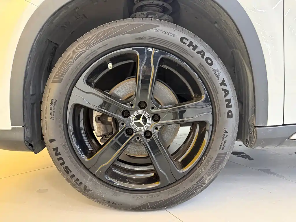 Mercedes-Benz GLA — фото 24