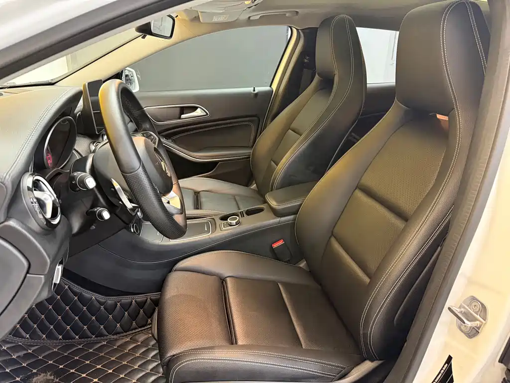 Mercedes-Benz GLA — фото 8