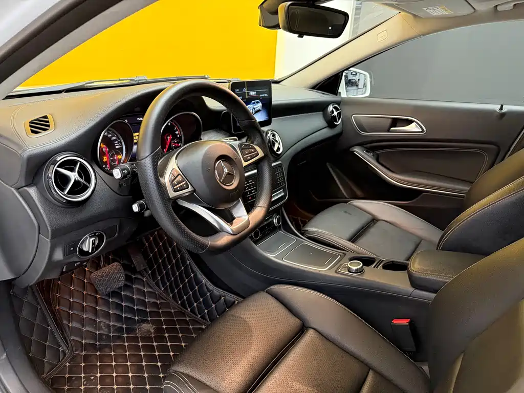 Mercedes-Benz GLA — фото 9