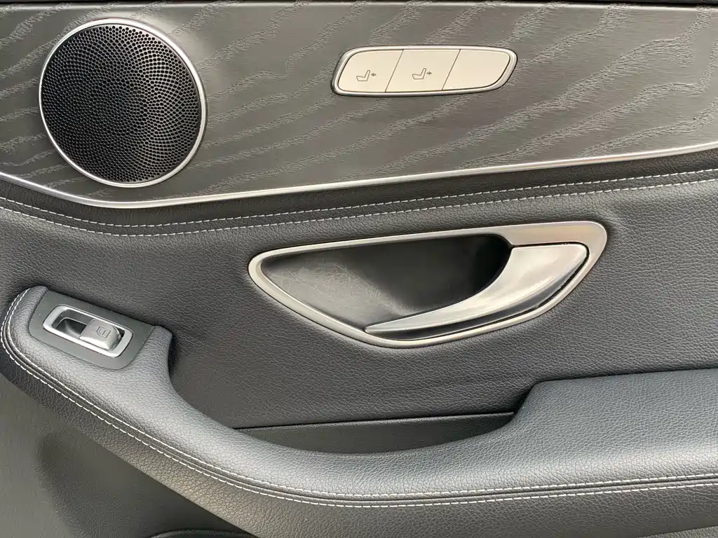 Mercedes-Benz C-Class — фото 29