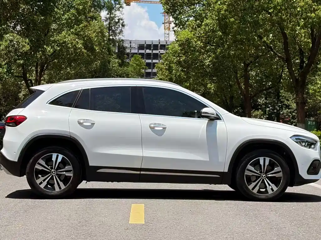 Mercedes-Benz GLA — фото 4