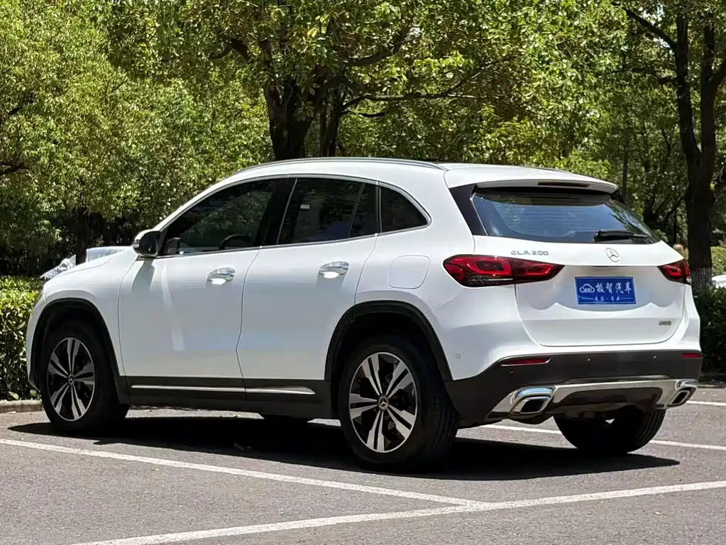 Mercedes-Benz GLA — фото 7