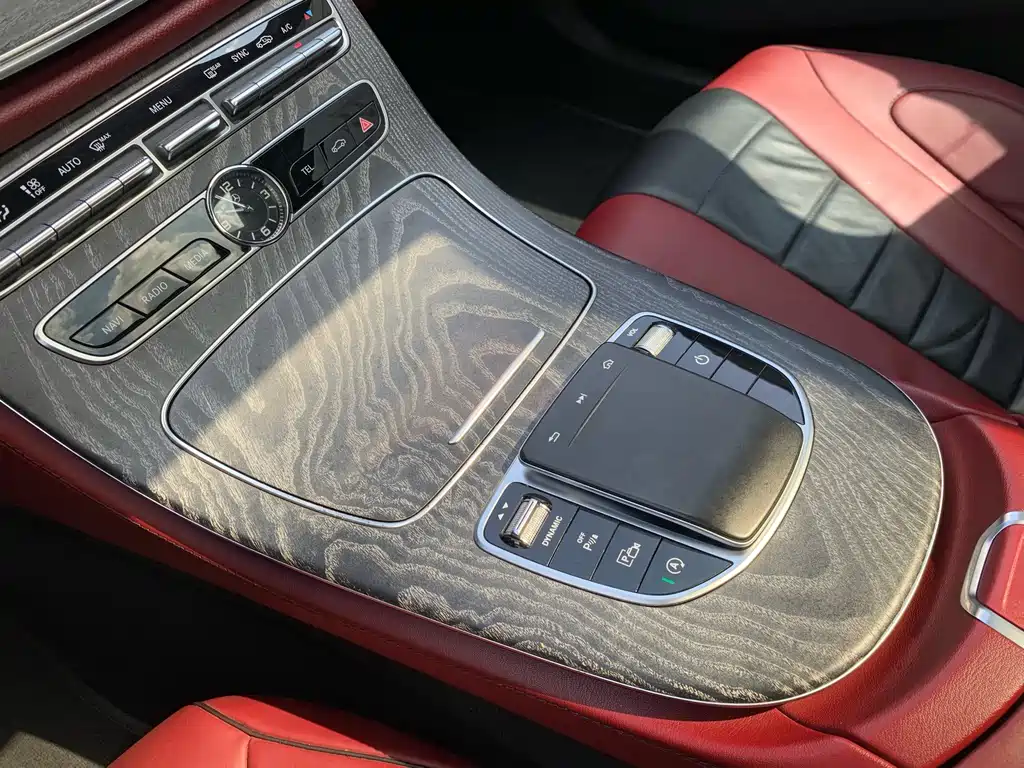 Mercedes-Benz CLS — фото 21