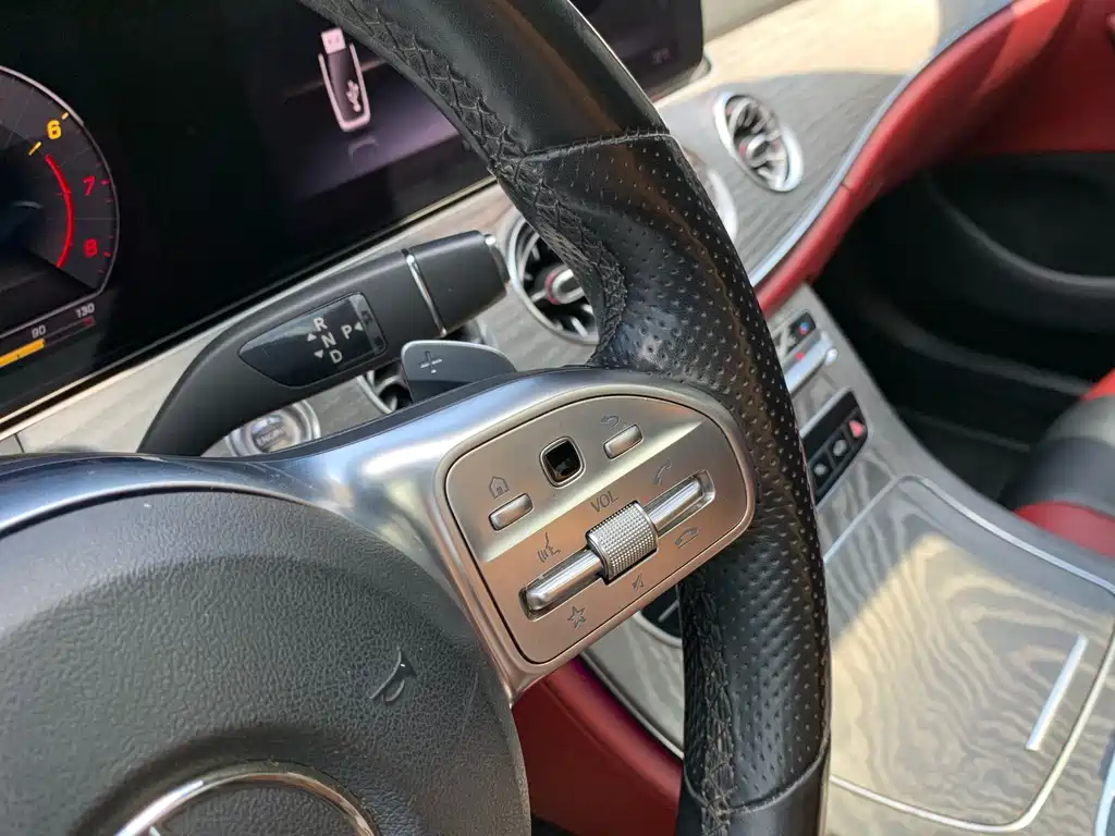 Mercedes-Benz CLS — фото 24
