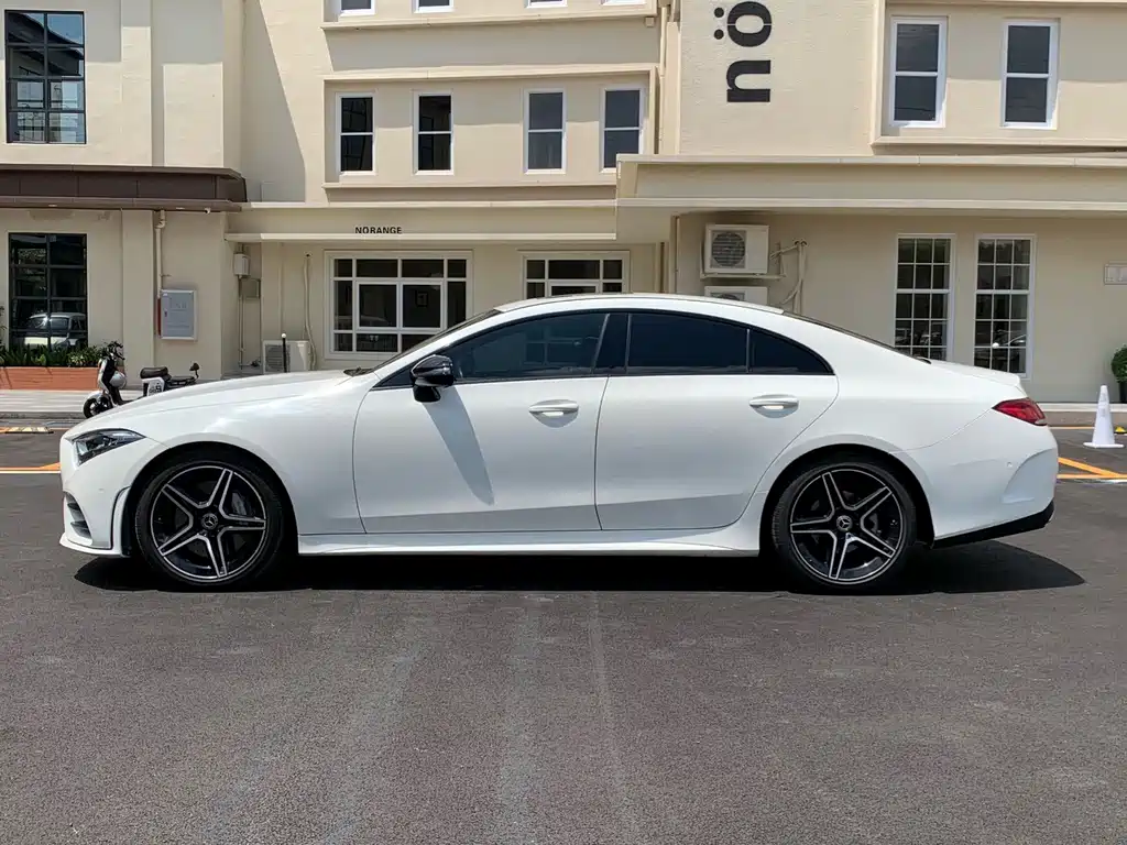 Mercedes-Benz CLS — фото 7