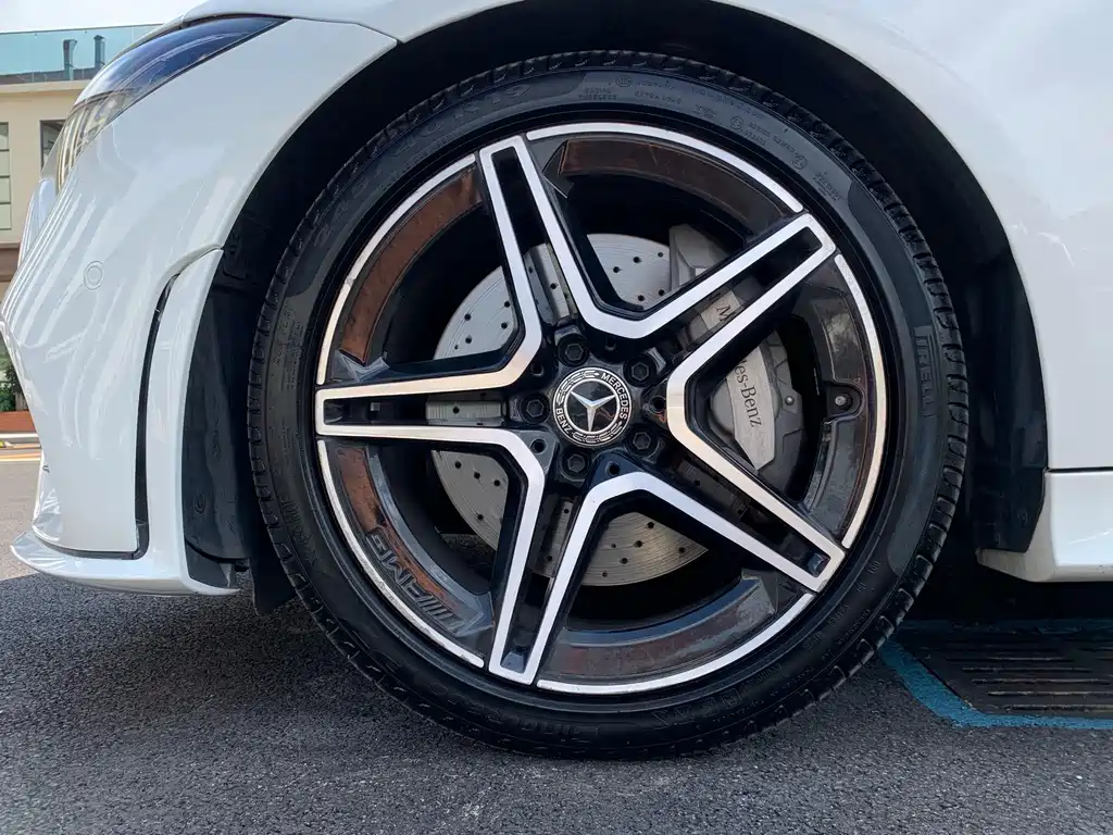 Mercedes-Benz CLS — фото 9
