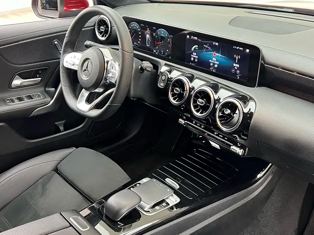 Mercedes-Benz A-Class — фото 20