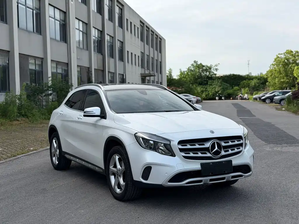 Mercedes-Benz GLA — фото 3