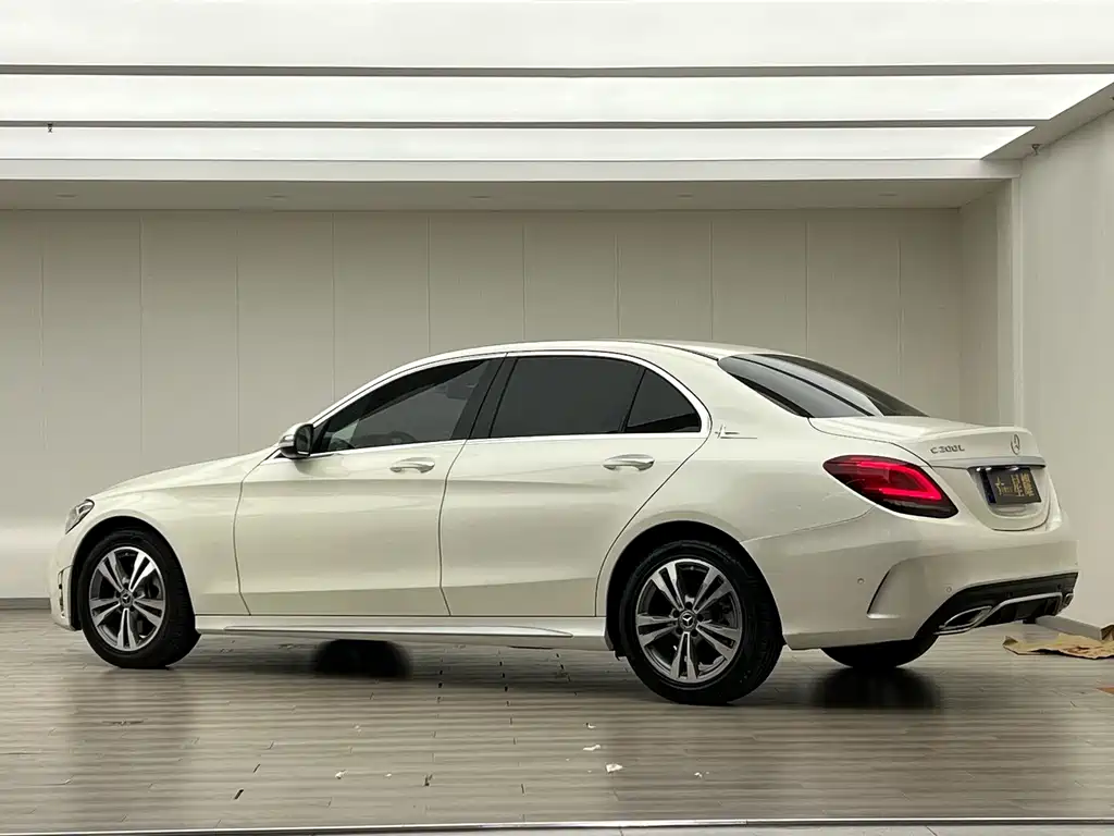 Mercedes-Benz C-Class — фото 4