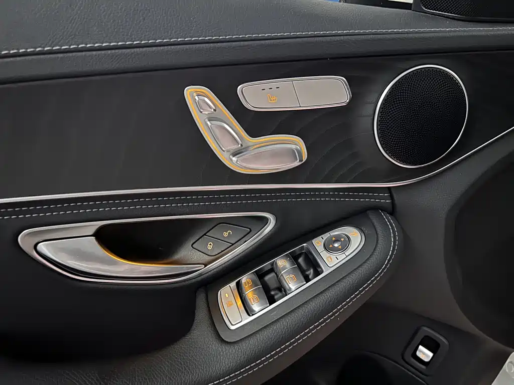 Mercedes-Benz C-Class — фото 13