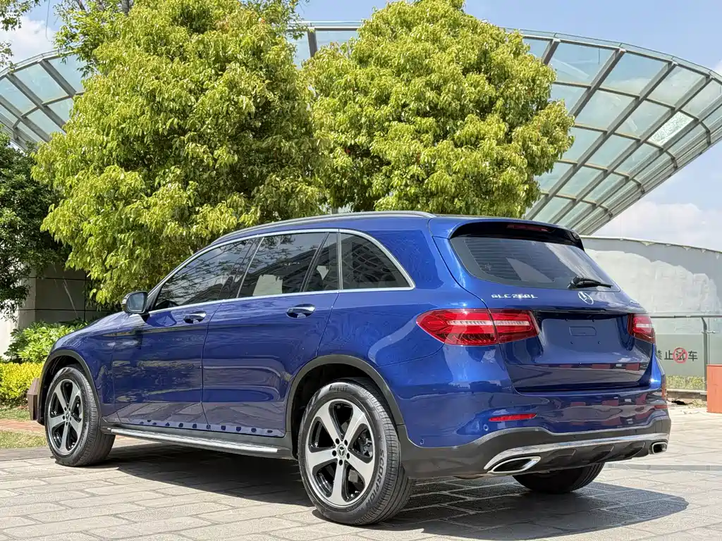 Mercedes-Benz GLC — фото 6
