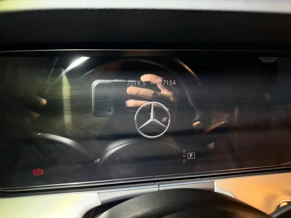 Mercedes-Benz E-Class (Import) — фото 3