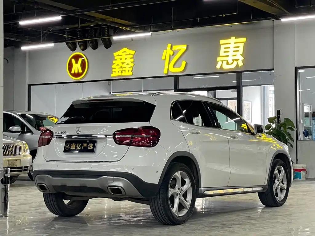 Mercedes-Benz GLA — фото 4