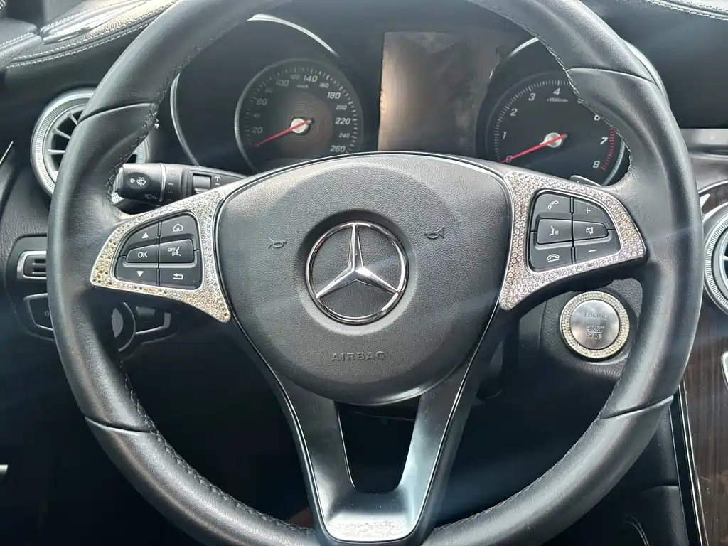 Mercedes-Benz GLC — фото 14