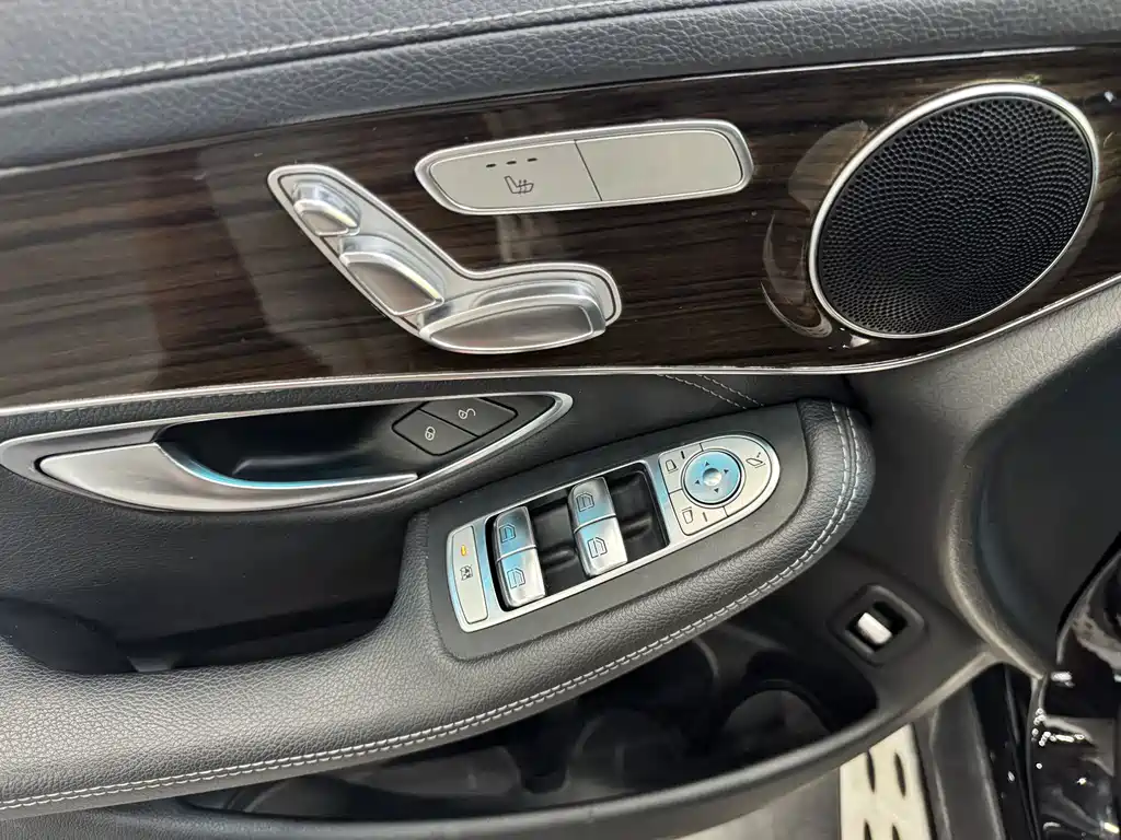 Mercedes-Benz GLC — фото 15