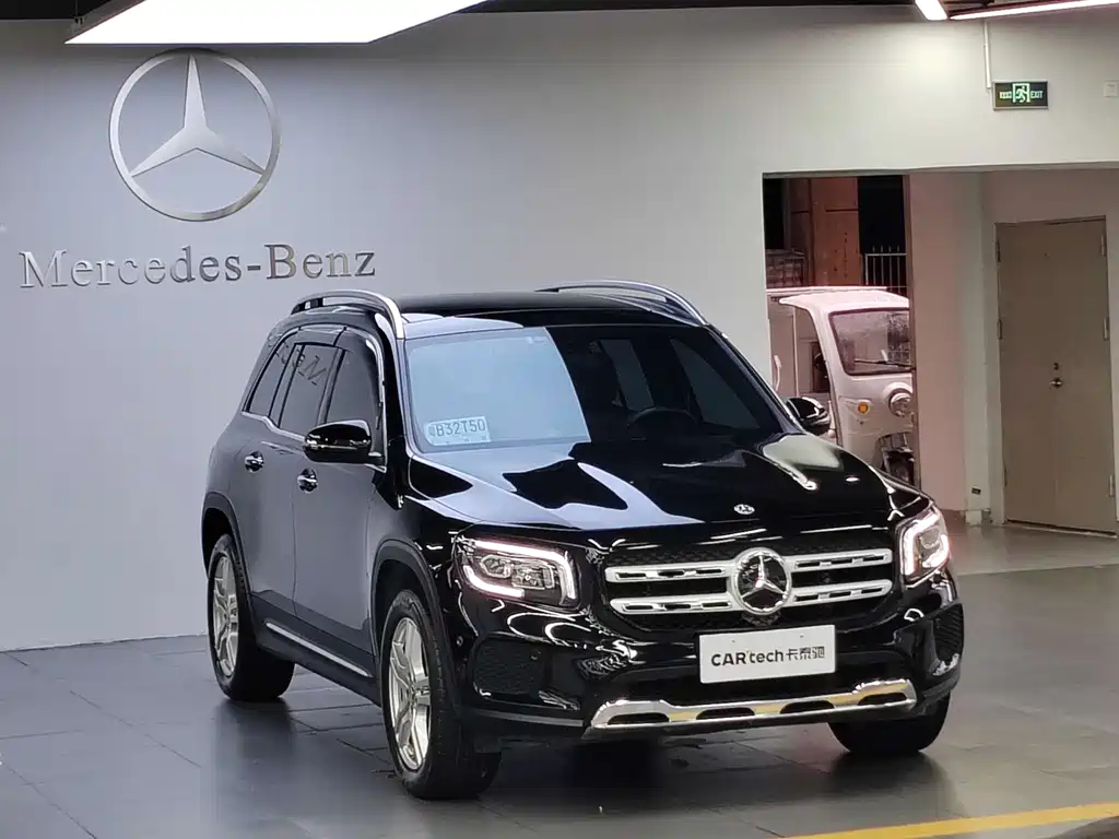 Mercedes-Benz GLB — фото 2
