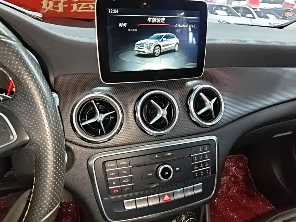 Mercedes-Benz GLA — фото 13