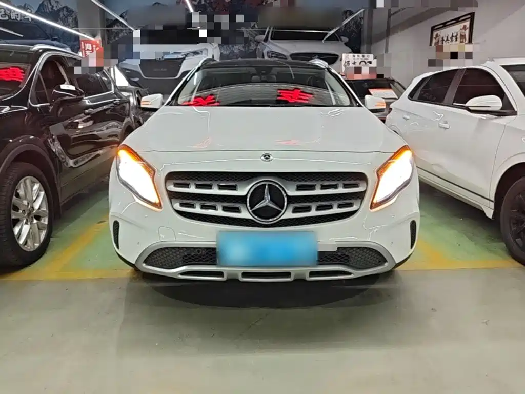Mercedes-Benz GLA — фото 3